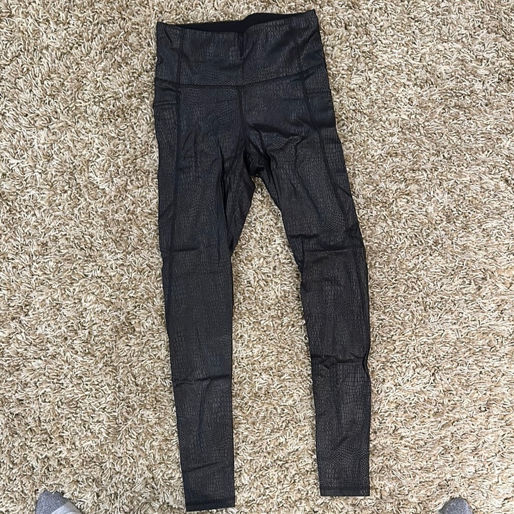 CRZ YOGA Black High-Rise Leggings Stretchy Fit